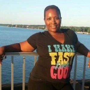 Meet your Posher, Tiffany